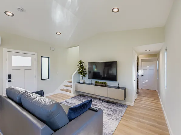 1656 York Dr, Vista, CA 92084