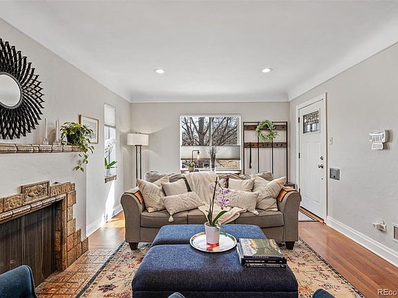 5th image of 725 Dahlia Street