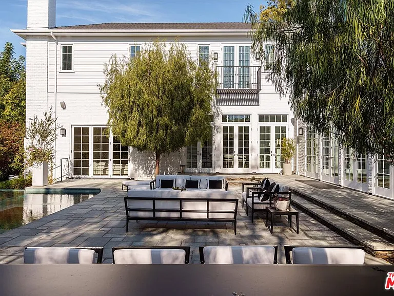 11579 W Sunset Blvd — Photo 24