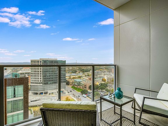 2nd image of 501 West Ave APT 1702
