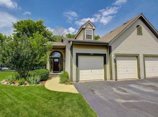 643 Summer Creek Rd, Oconomowoc, WI 53066