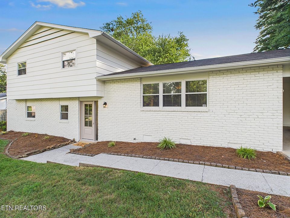 1st image of 8900 Carlton Cir
