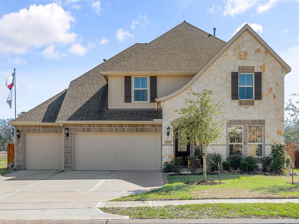 1st image of 1724 Lake Raven Dr