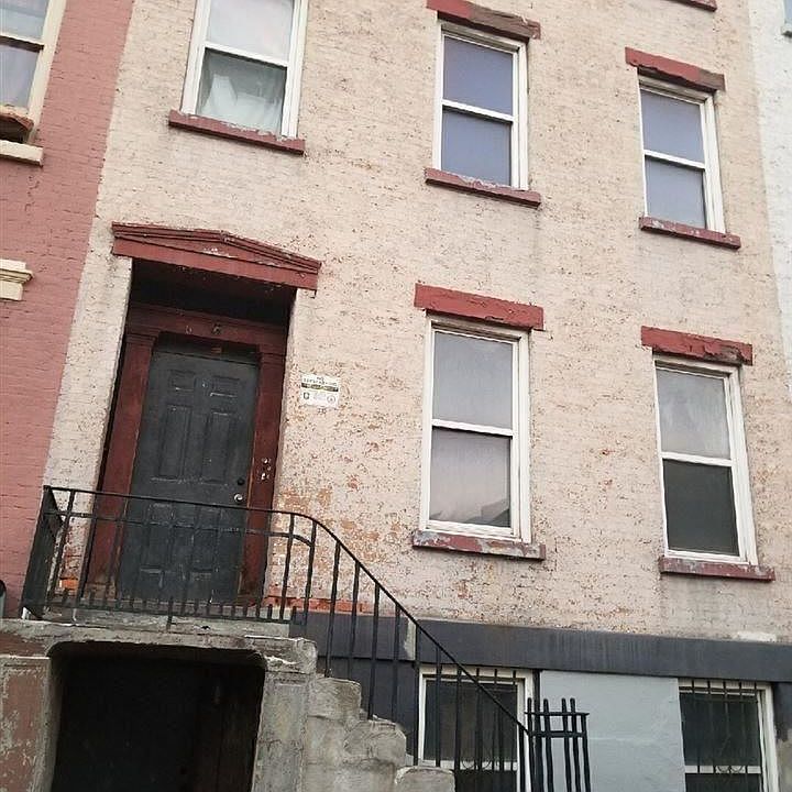 2nd image of 65 Grand St