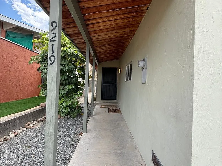 9219 Fanita Rancho Rd — Photo 12