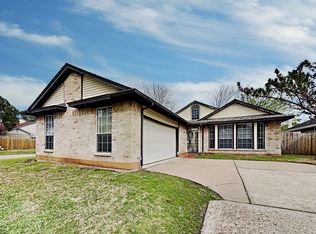 3303 S Briar Knoll Dr, Houston, TX 77082