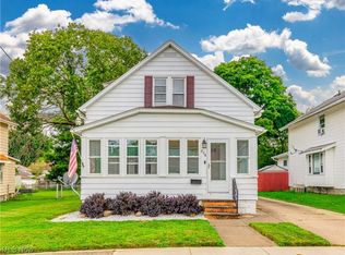 226 17th St NW, Barberton, OH 44203