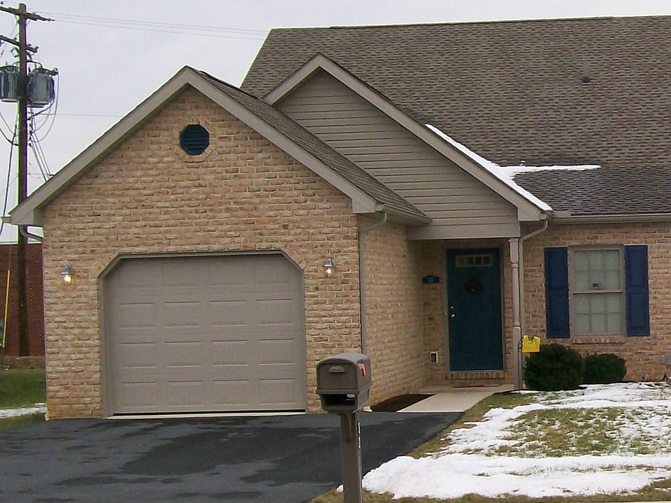 2nd image of 32 James Way