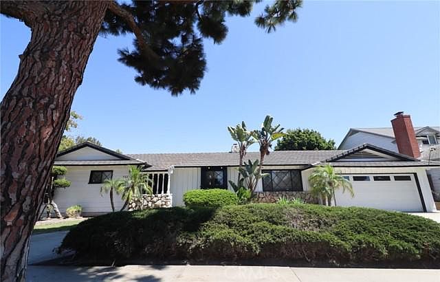 1st image of 232 N Hillcrest Blvd