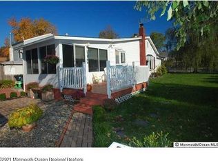 103 Laurelhurst Dr, Keyport, NJ 07735