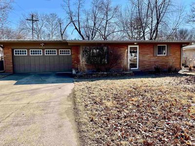 2731 W Overhill Rd, Peoria, IL, 61615