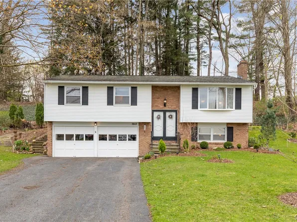 7612 Susan Dr, North Syracuse, NY 13212