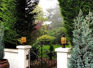 133 SW 168th St, Normandy Park, WA 98166