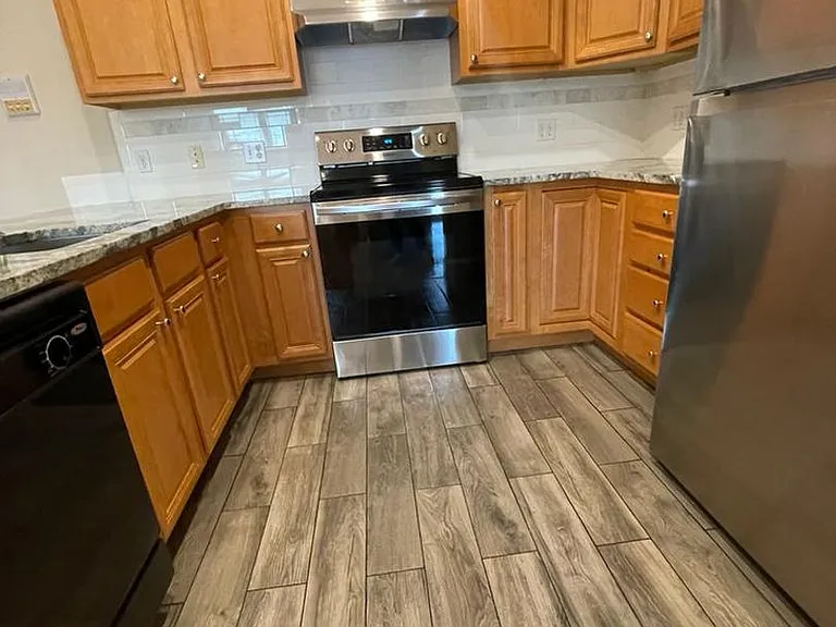 778 Main St — Photo 11