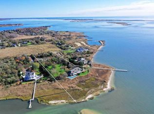 140 Bay Ave, East Moriches, NY 11940
