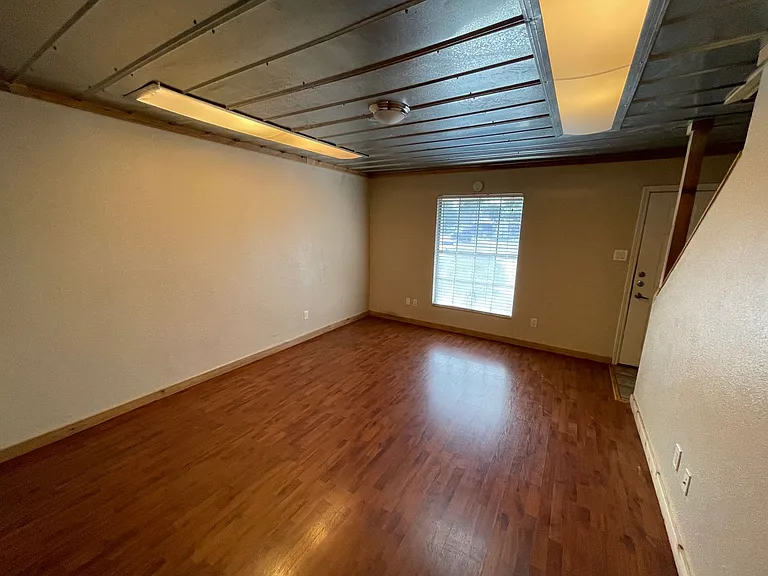 5100 Bruning Ave — Photo 4