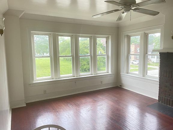 5th image of 15633 Lexington Ave