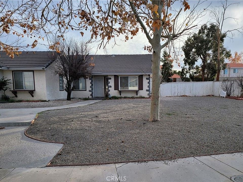 1st image of 12709 Snake River Dr