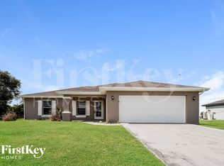 2744 NE 5th Ave, Cape Coral, FL 33909