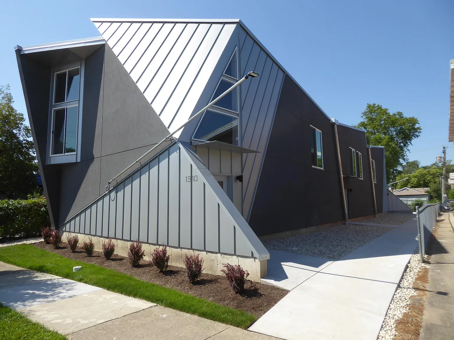 1310 Hartrey Ave — Photo 2