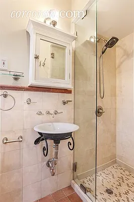 Sold by Corcoran | media 21