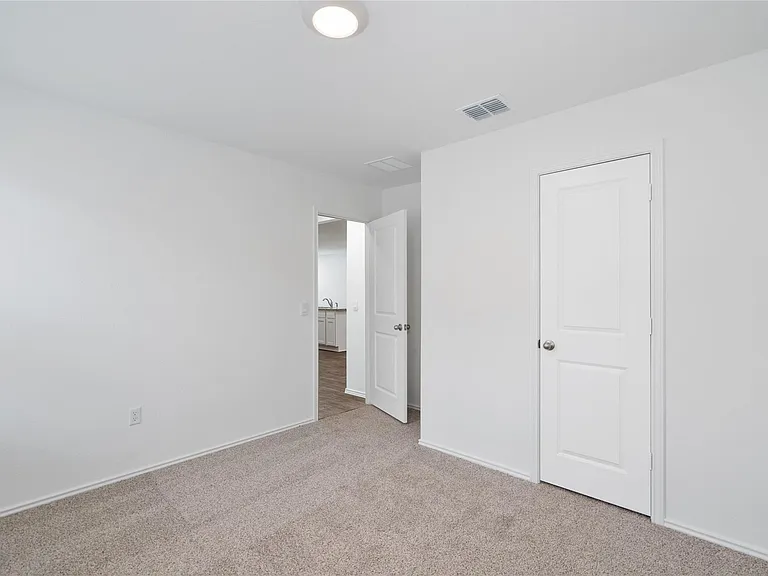 18609 Cremello Dr #B — Photo 15