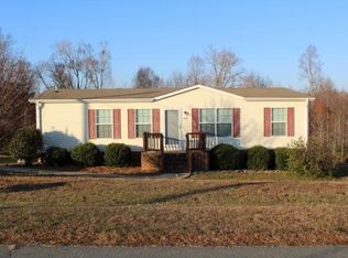 1978 Whitehead Dr, Snow Camp, NC 27349