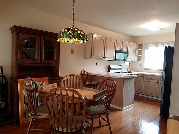 5th image of 18 Ashley Ln