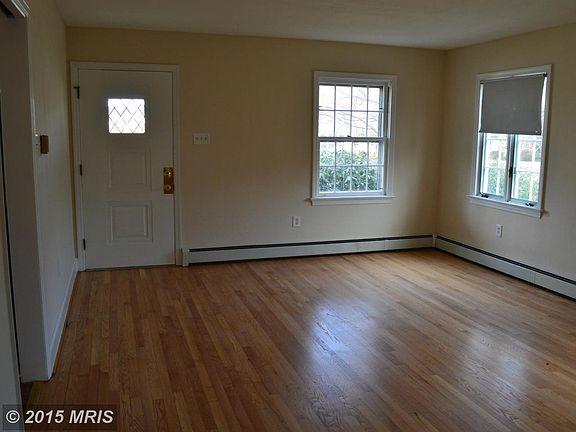 Entrance into living room