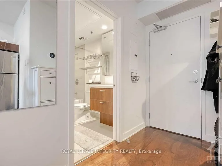 340 McLeod St #113 — Photo 5