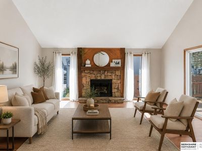 15329 R St, Omaha, NE, 68137