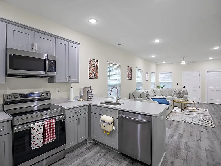 13713 William Stowe Dr — Photo 8