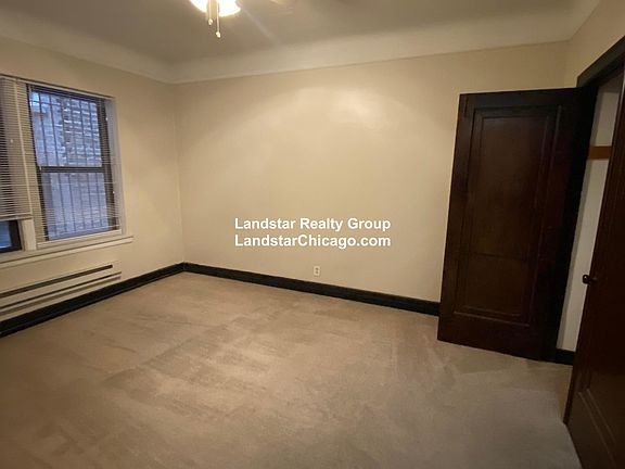3rd image of 948 W Cuyler Ave APT 5
