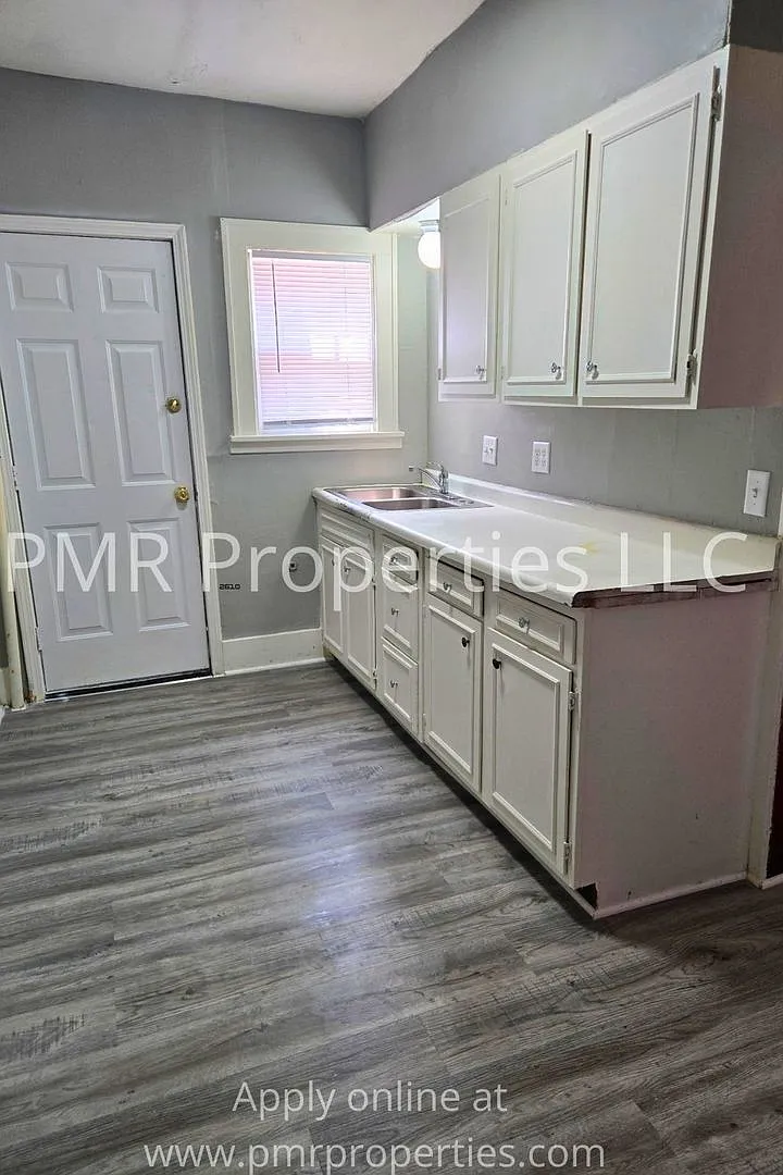 118 Platner Street — Photo 2