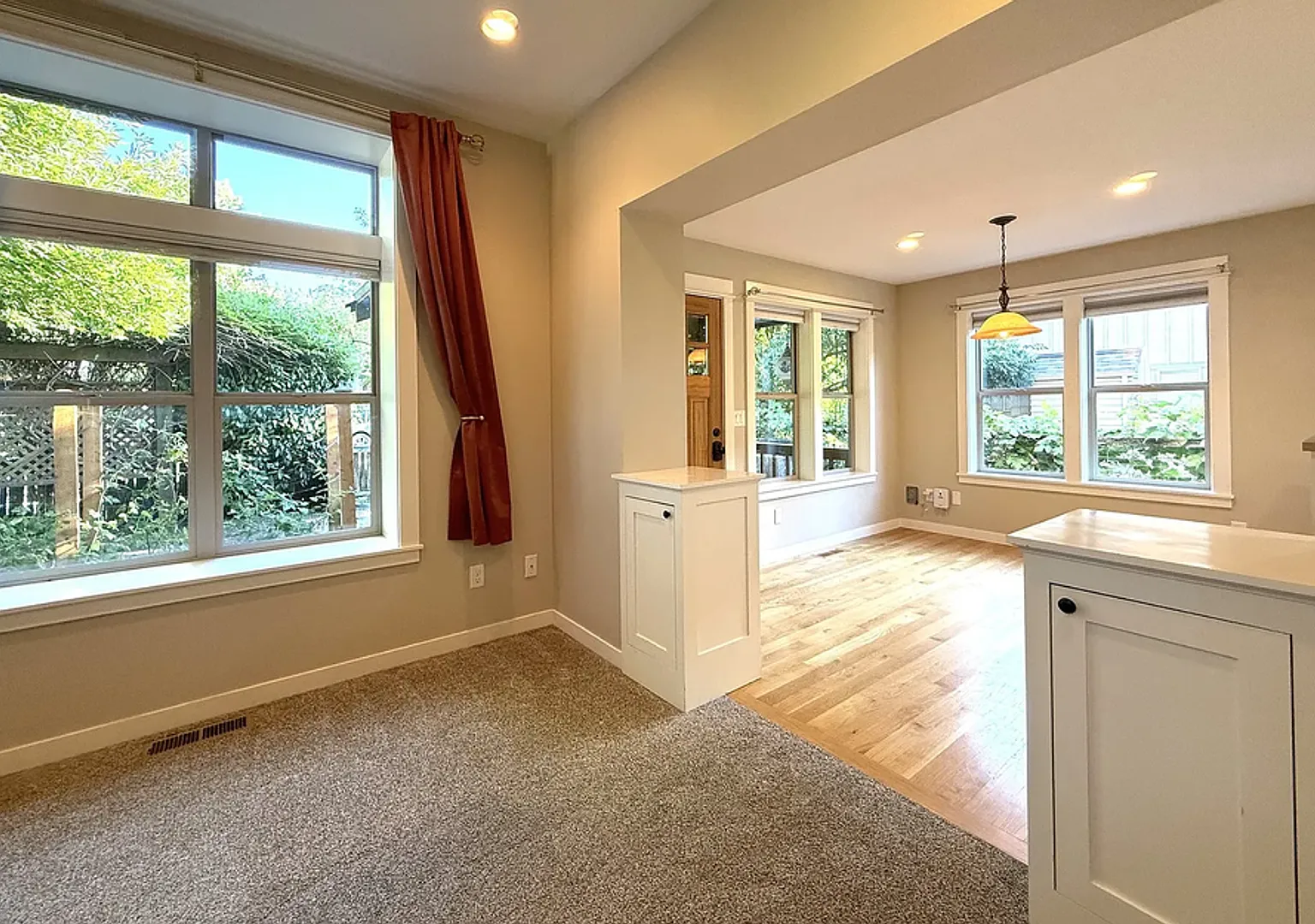 Charming Well-Kept Home — Photo 4