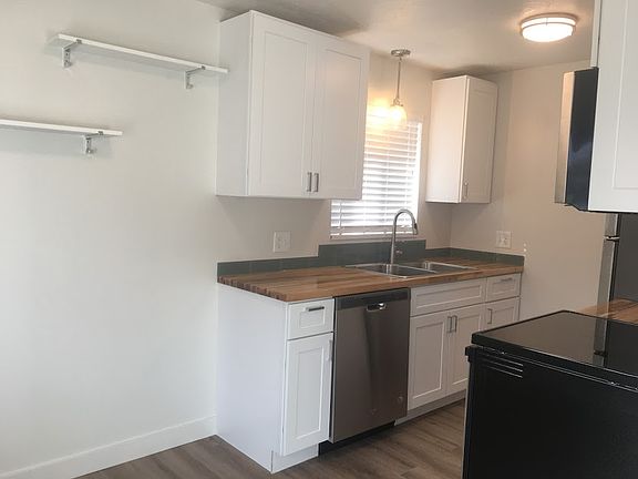 2nd image of 549 E Stringham Ave APT C