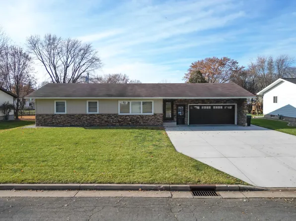 2532 Frostwoods St, Eau Claire, WI 54703