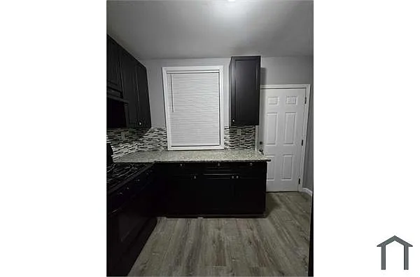Building Photo - 7706 S Lowe Ave #3