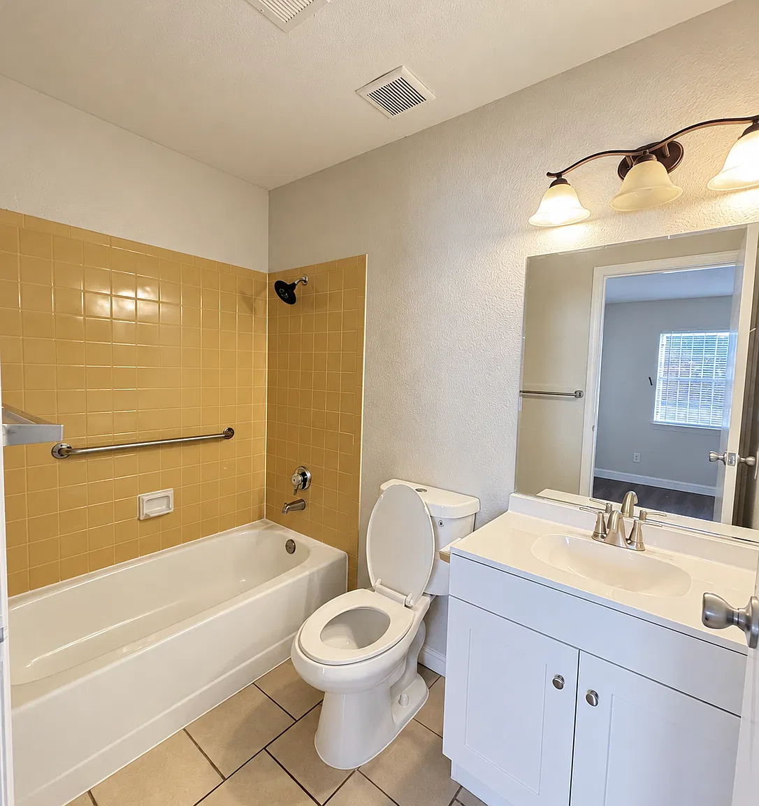 2 bed, 2.0 bath, $1,300 — Photo 3