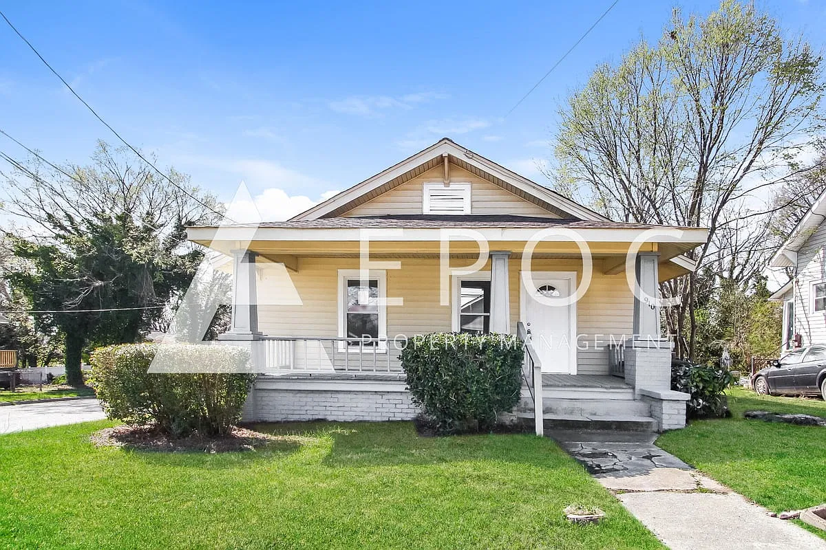 910 Caldwell St — Photo 1