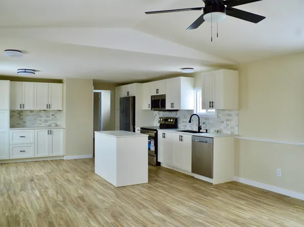 735 Parkland Brk, Parkland County, AB T7X 3N3