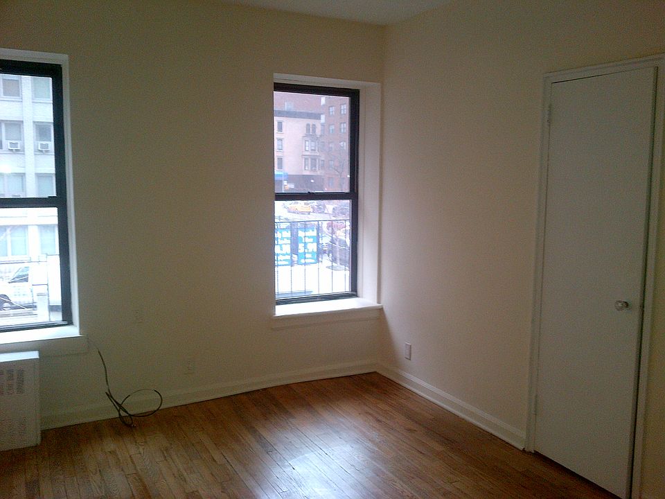 2nd image of 1531 York Ave Frnt 2