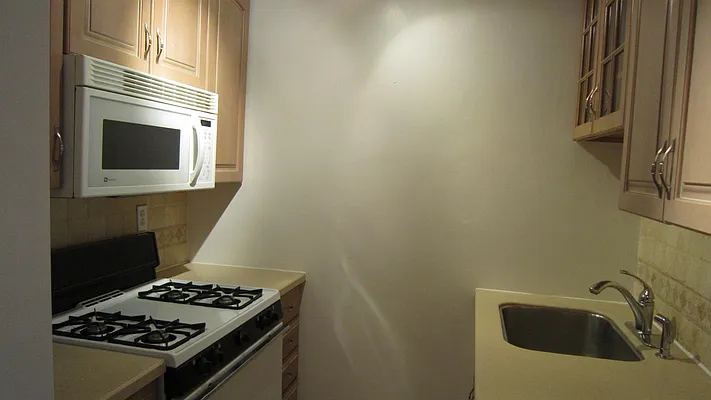 Rented by Noble Realty | media 17