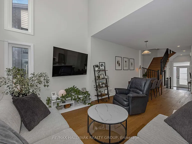 208 Big Dipper St E — Photo 18
