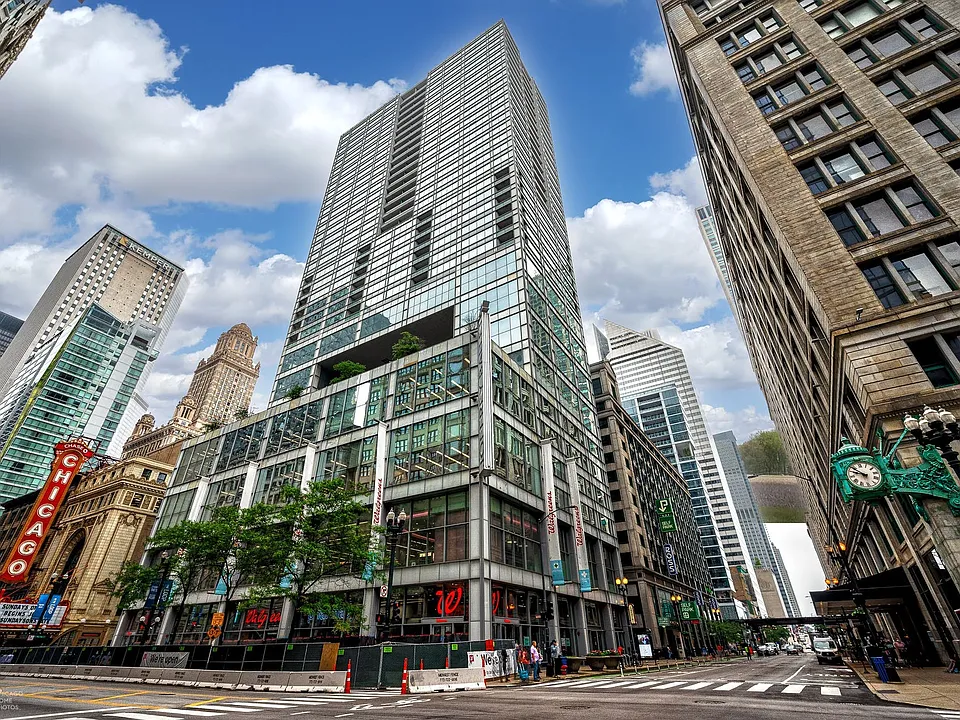 8 E Randolph St #3206