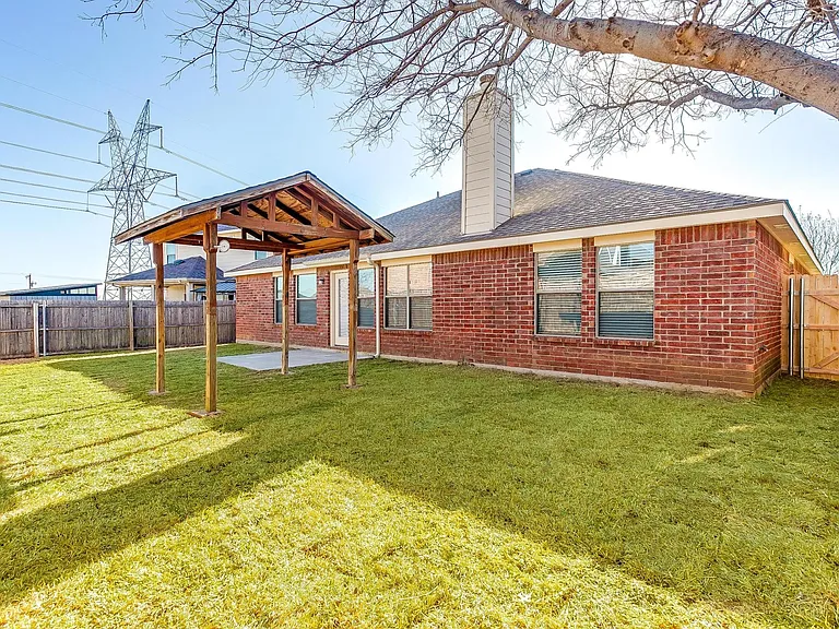 9508 Fox Hill Dr — Photo 25