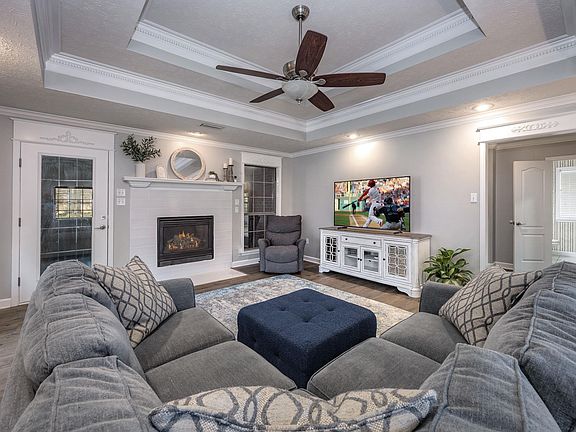 5th image of 40 Blue Mountain Dr