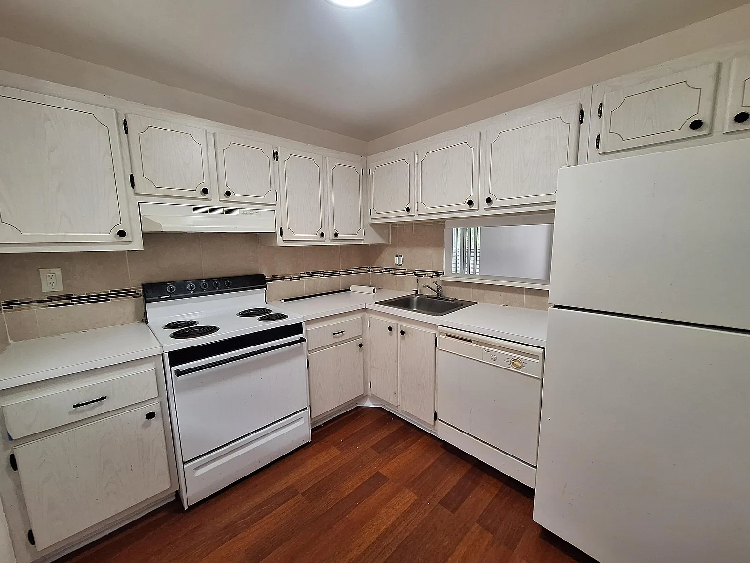 1 bed, 1.0 bath, 705 sqft, $1,295 — Photo 4