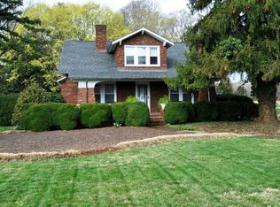 7194 Broad St, Rural Hall, NC 27045