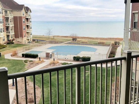 3rd image of 4120 S Lake Dr #C358
